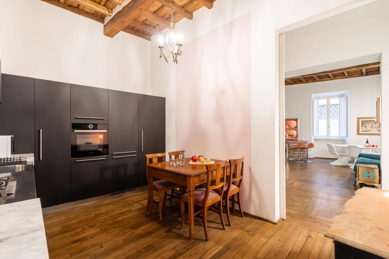 Apartament Chic And Style In Historical Via Giulia Rzym Zewnętrze zdjęcie